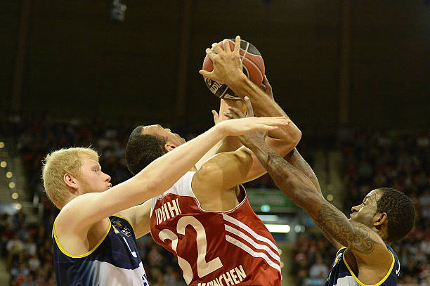 辽宁队对阵 辽宁队对阵