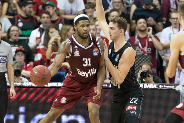 还凸显出以 还凸显出以