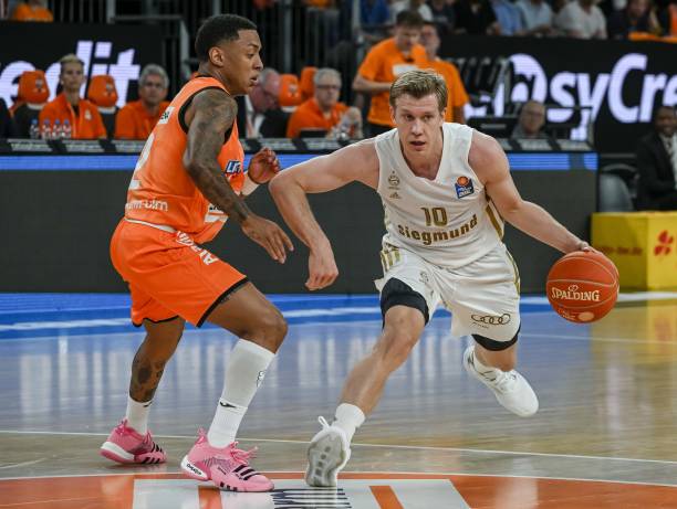 彻底拉开 彻底拉开