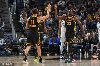 队的表现无 队的表现无