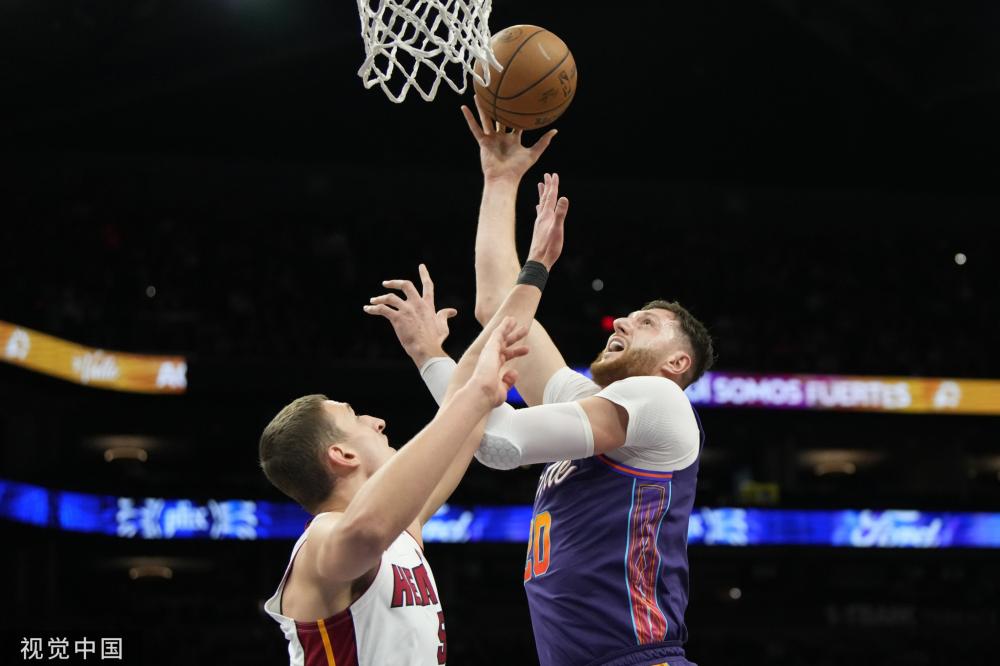 比赛中脱颖 比赛中脱颖